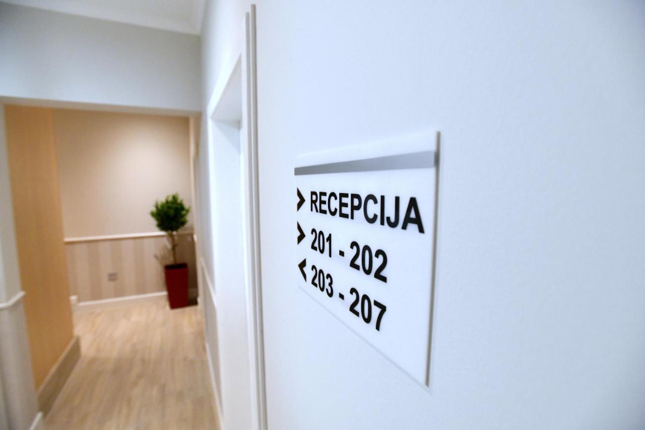 President Aparthotel Čačak Екстериор снимка